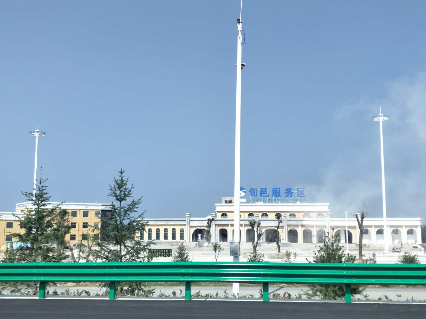 旬邑服務(wù)區(qū)30高桿燈項目